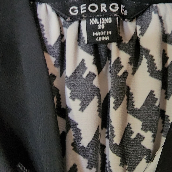 Top - Picture 6 of 7